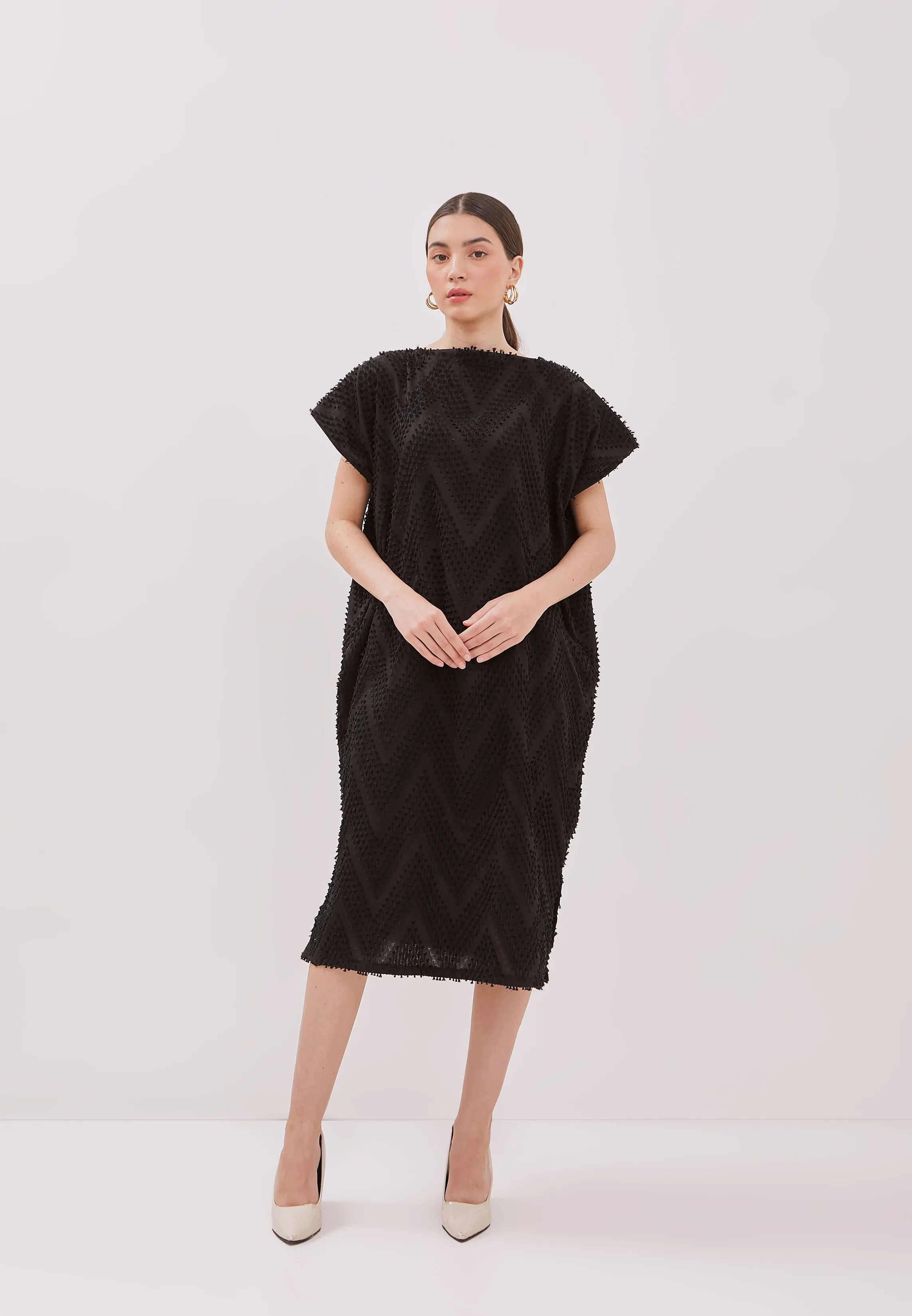3D Tenun Black Midi Kimono Dress
