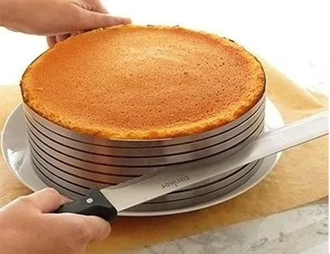 Adjustable Layer Cake Slice Mould