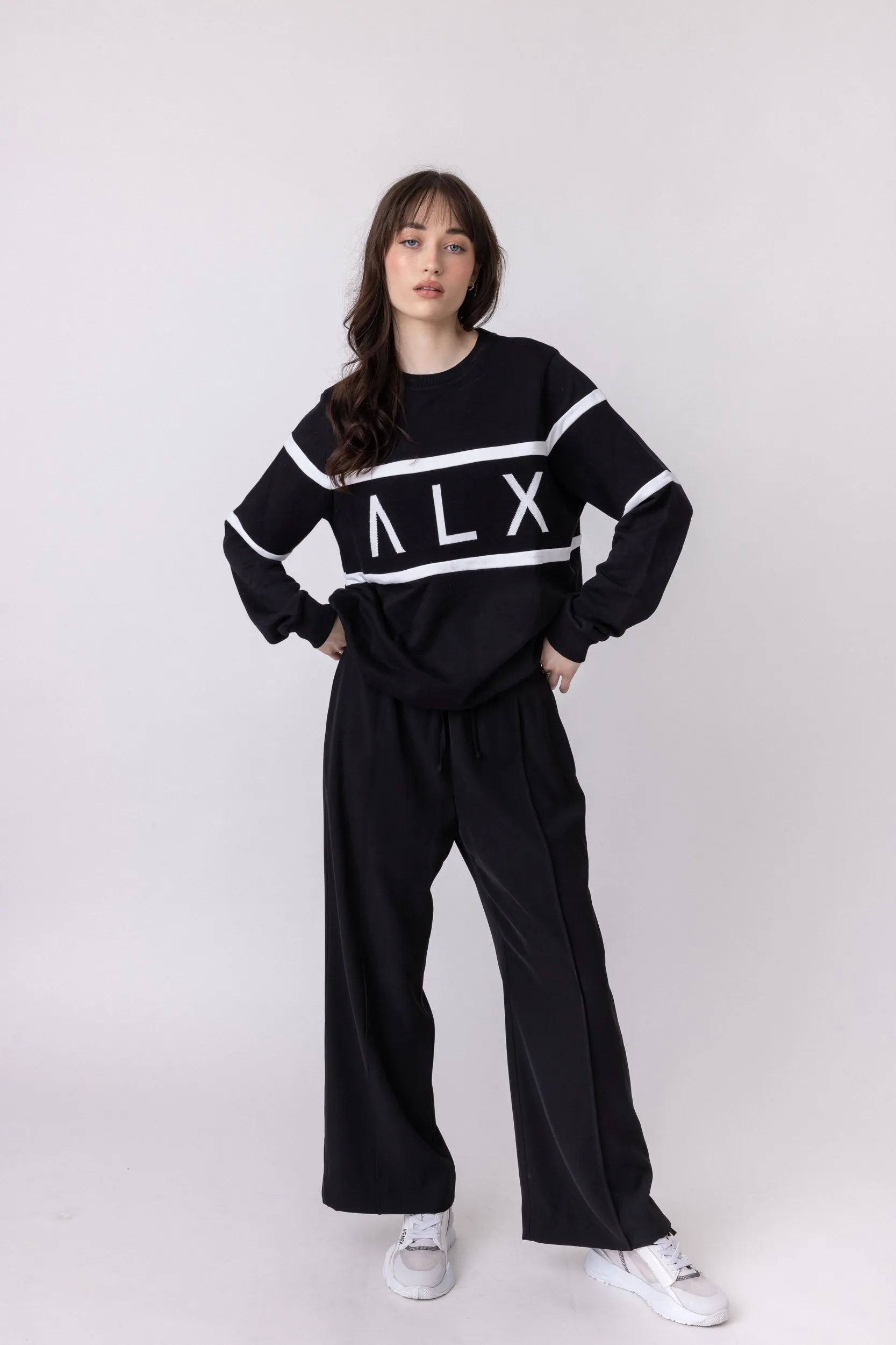 AVASTA Jumper Black