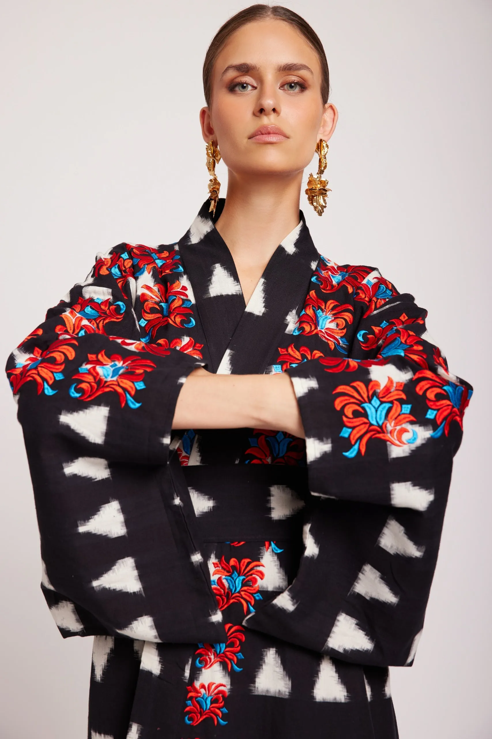 Black Savannah Naya Kimono