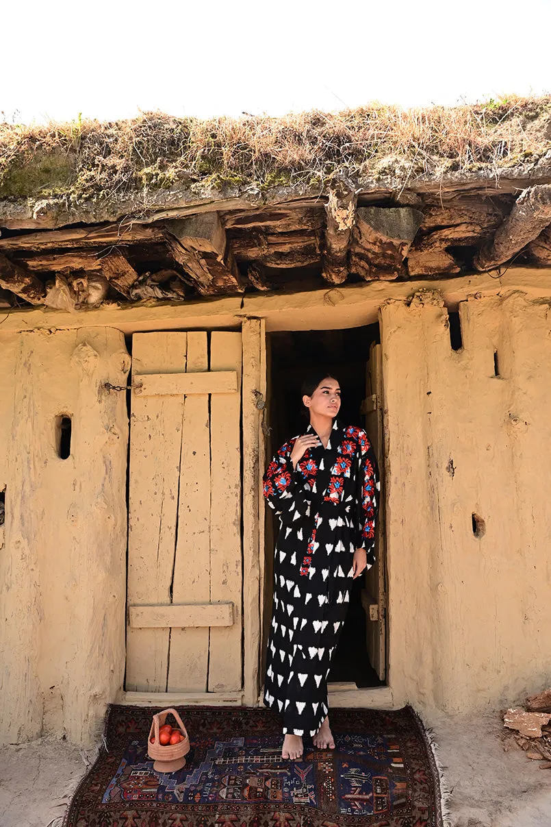 Black Savannah Naya Kimono