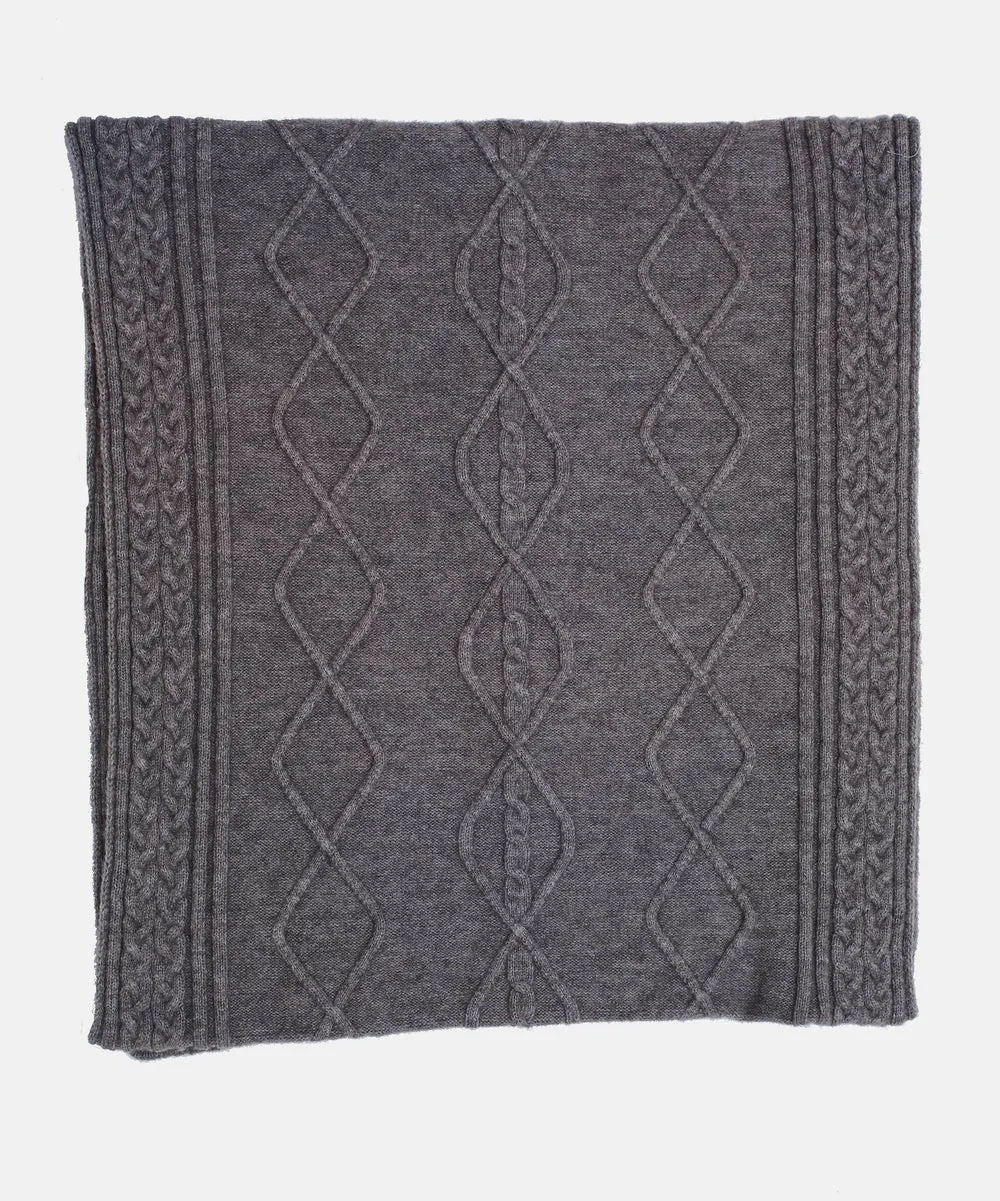 Cable-knit oversized scarf