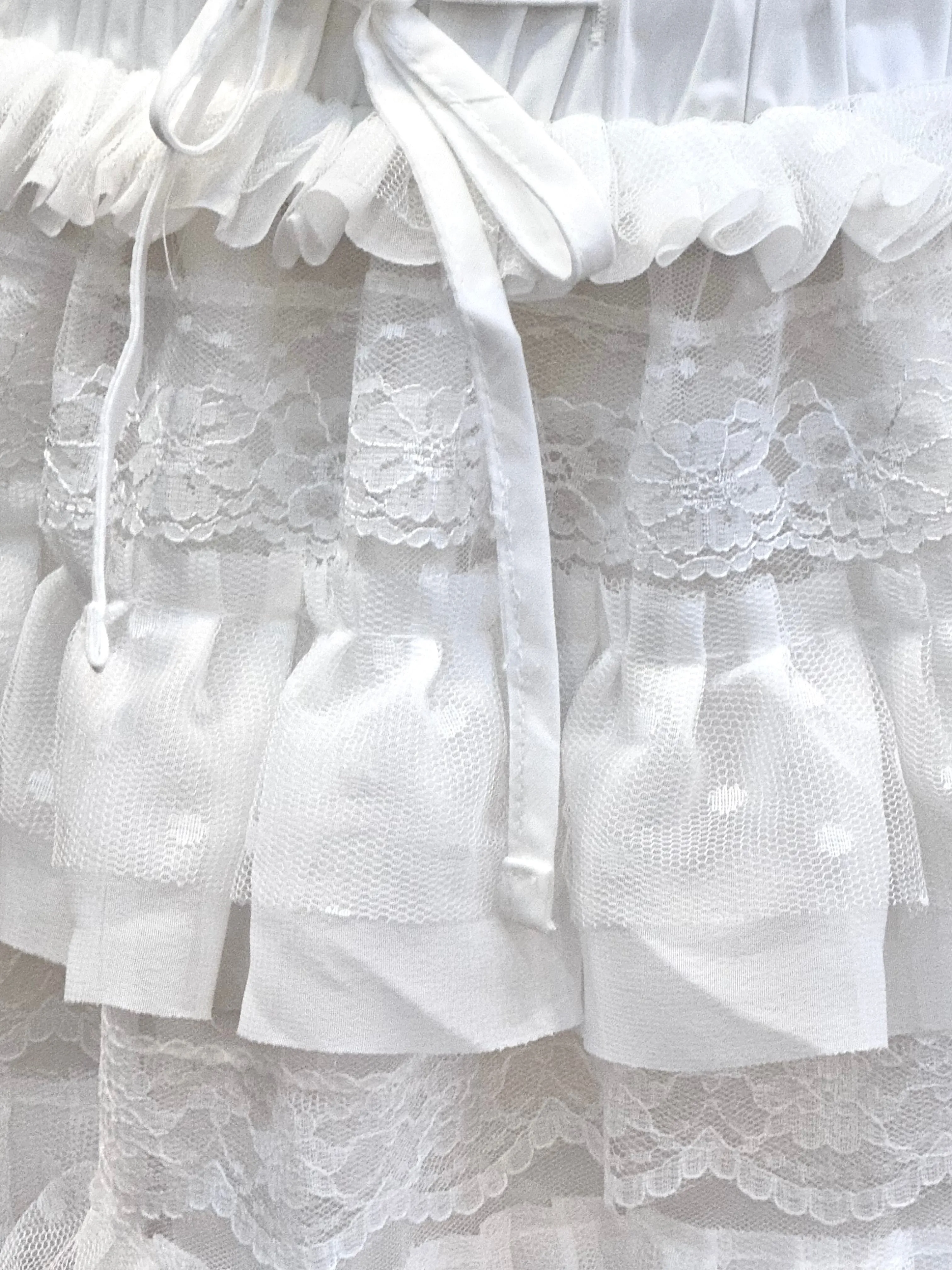 Dreamy White Lace Tiered Short Skirt