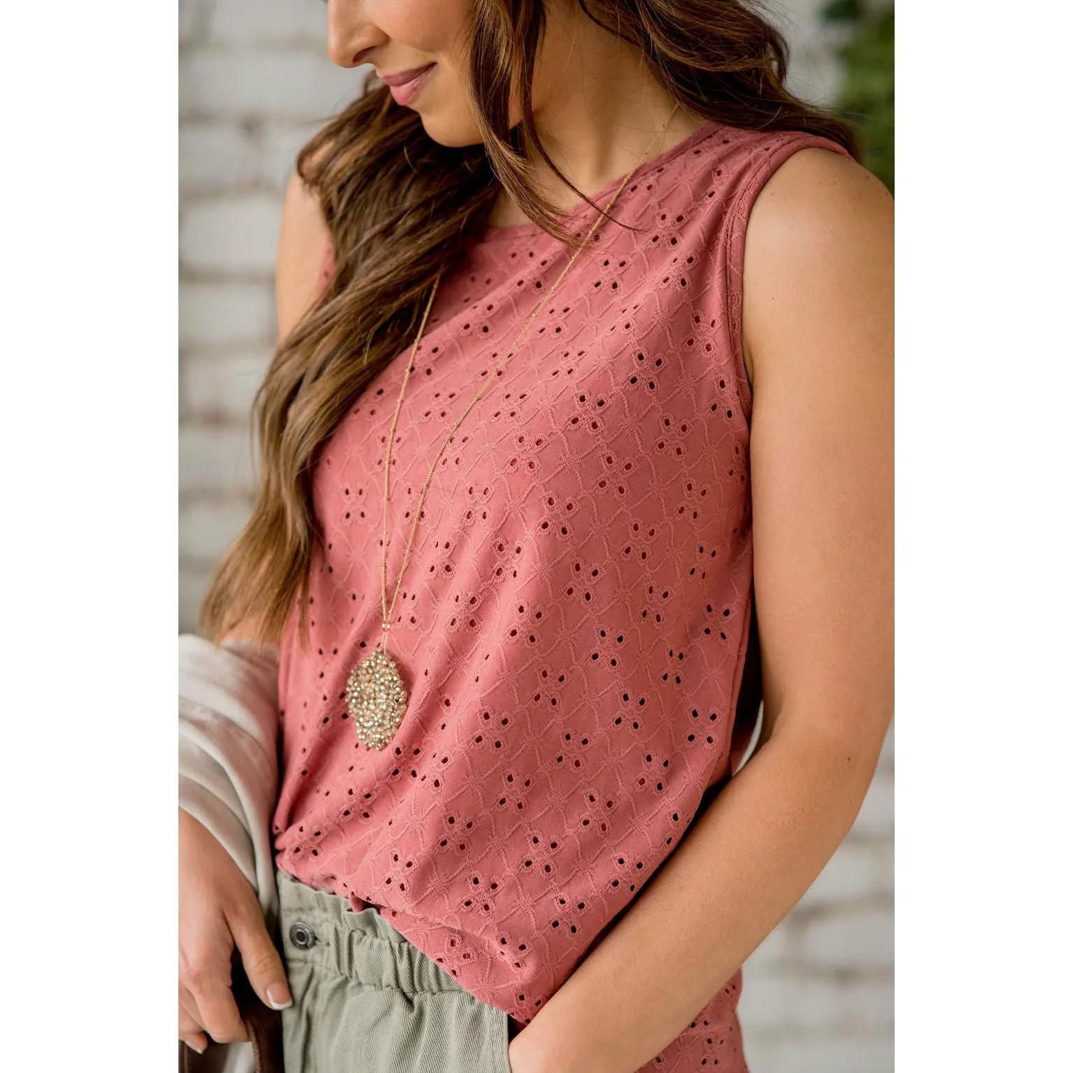 Eyelet Tank