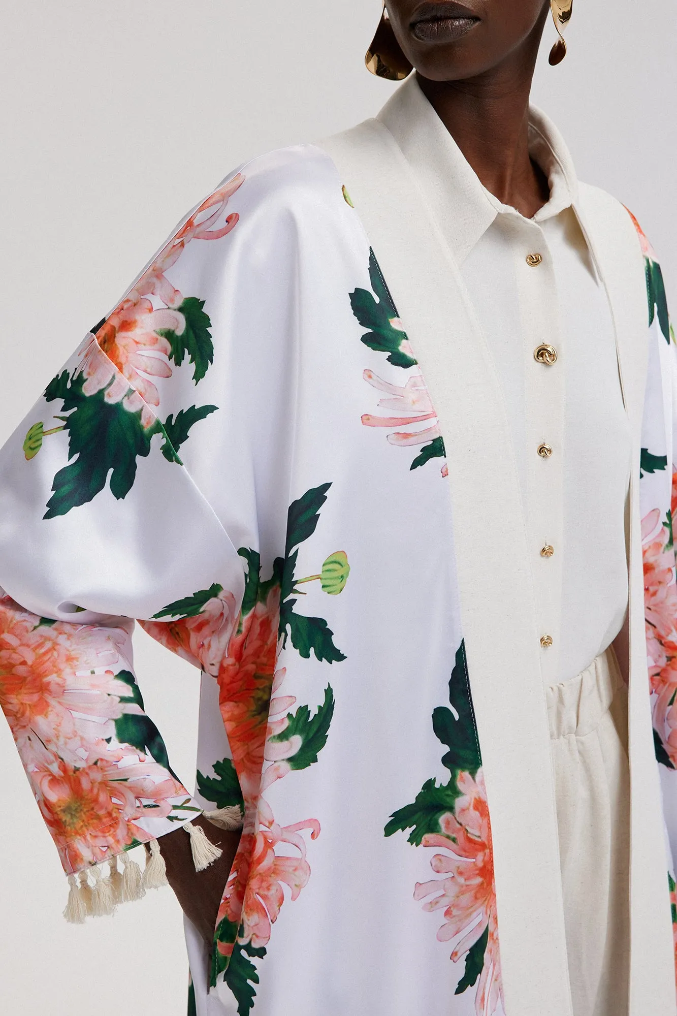 FLORAL PATTERNED FRINGE DETAILED KIMONO