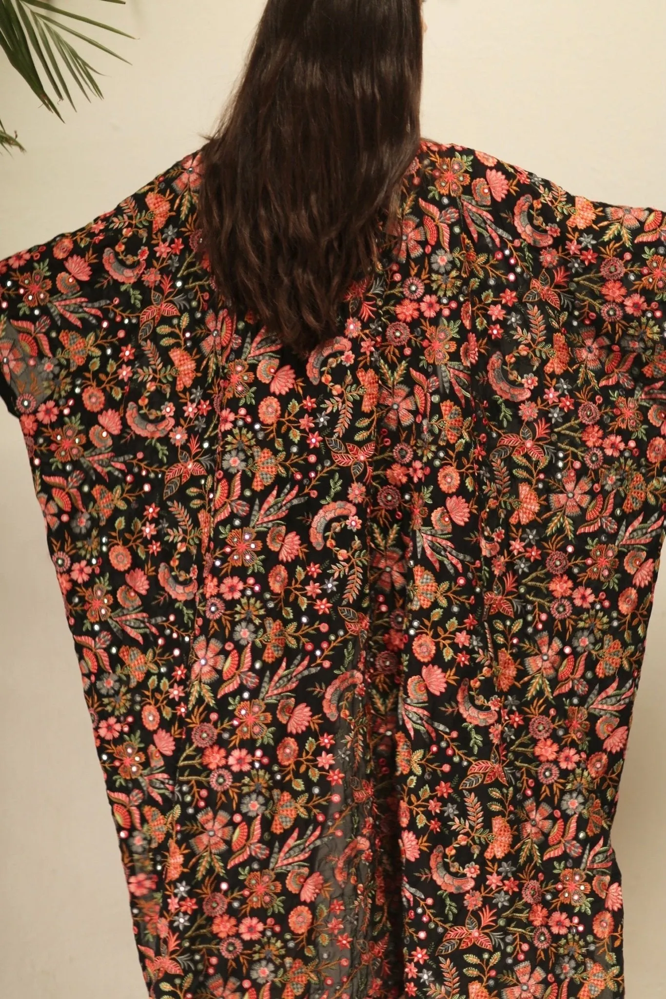 GAIA SILK FLOWER EBMROIDERD KIMONO
