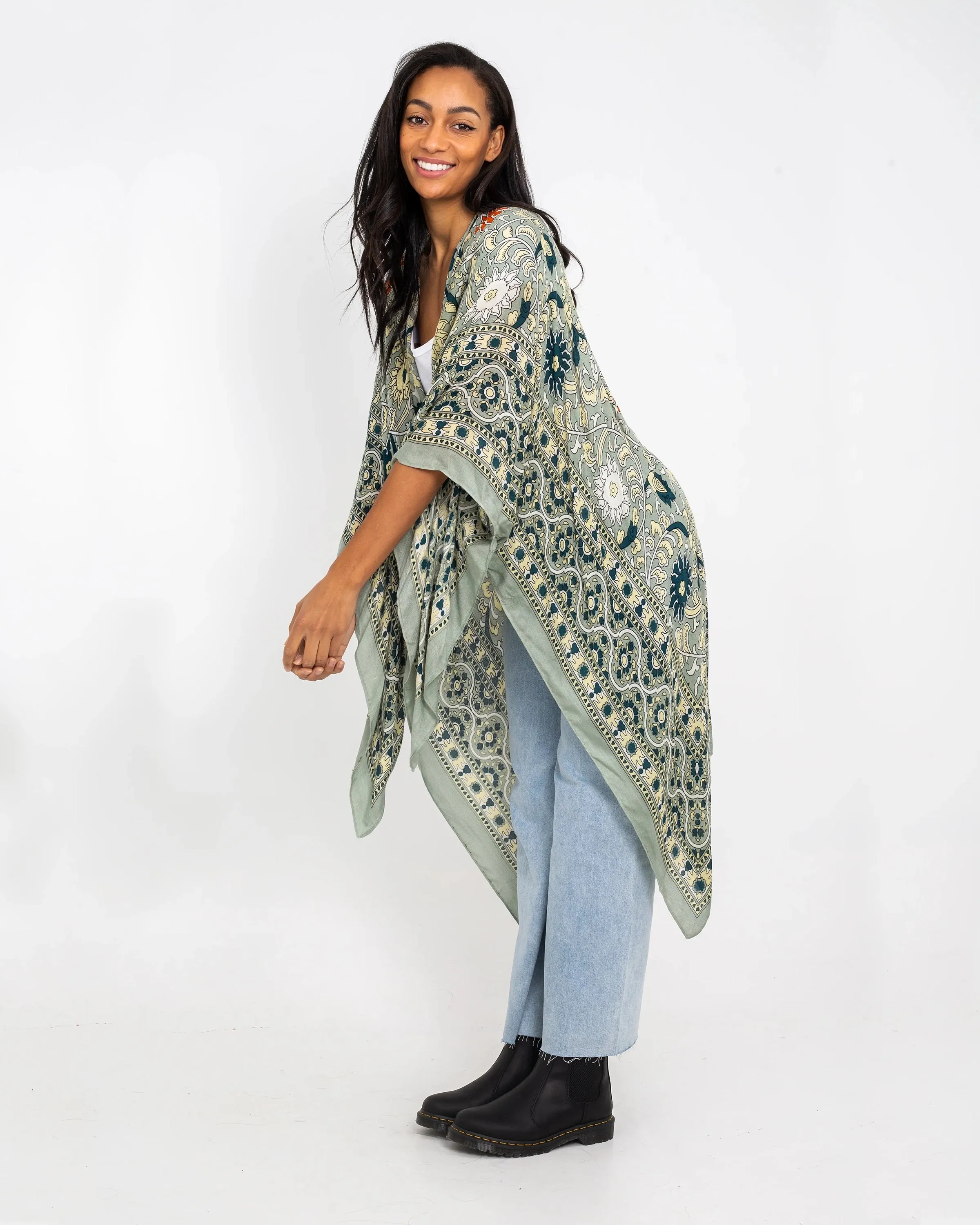 Magic Dance Border Print Kimono in Green Tea