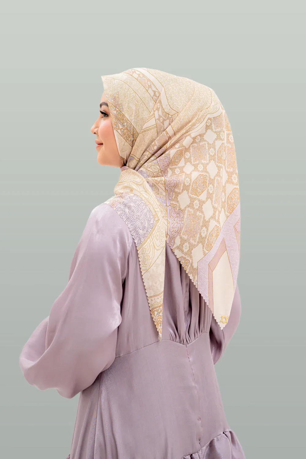 Mantingan Scarf Plumeria
