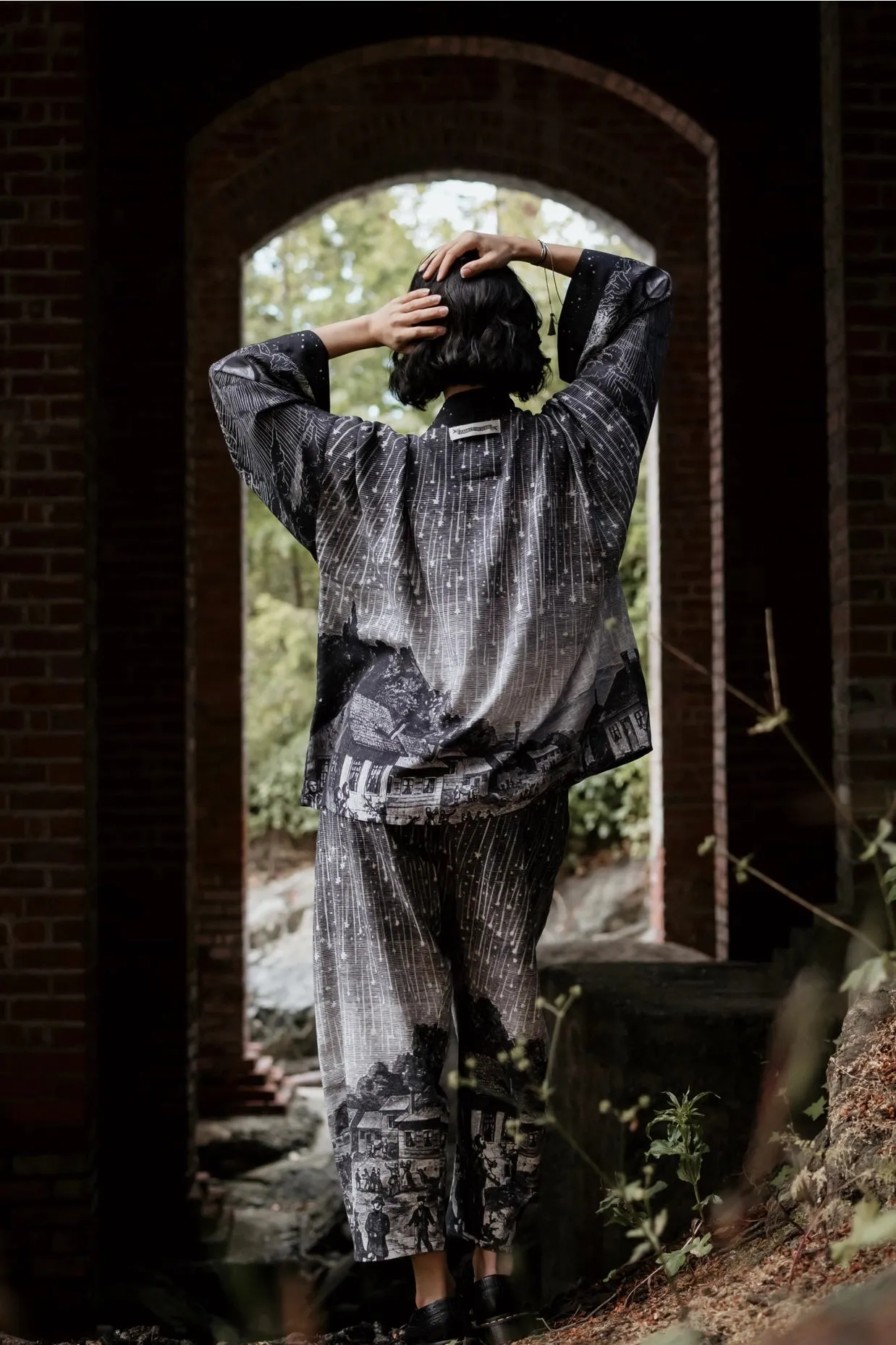 Market Of Stars Stargazer Cropped Bamboo Kimono Cardigan with Falling Stars