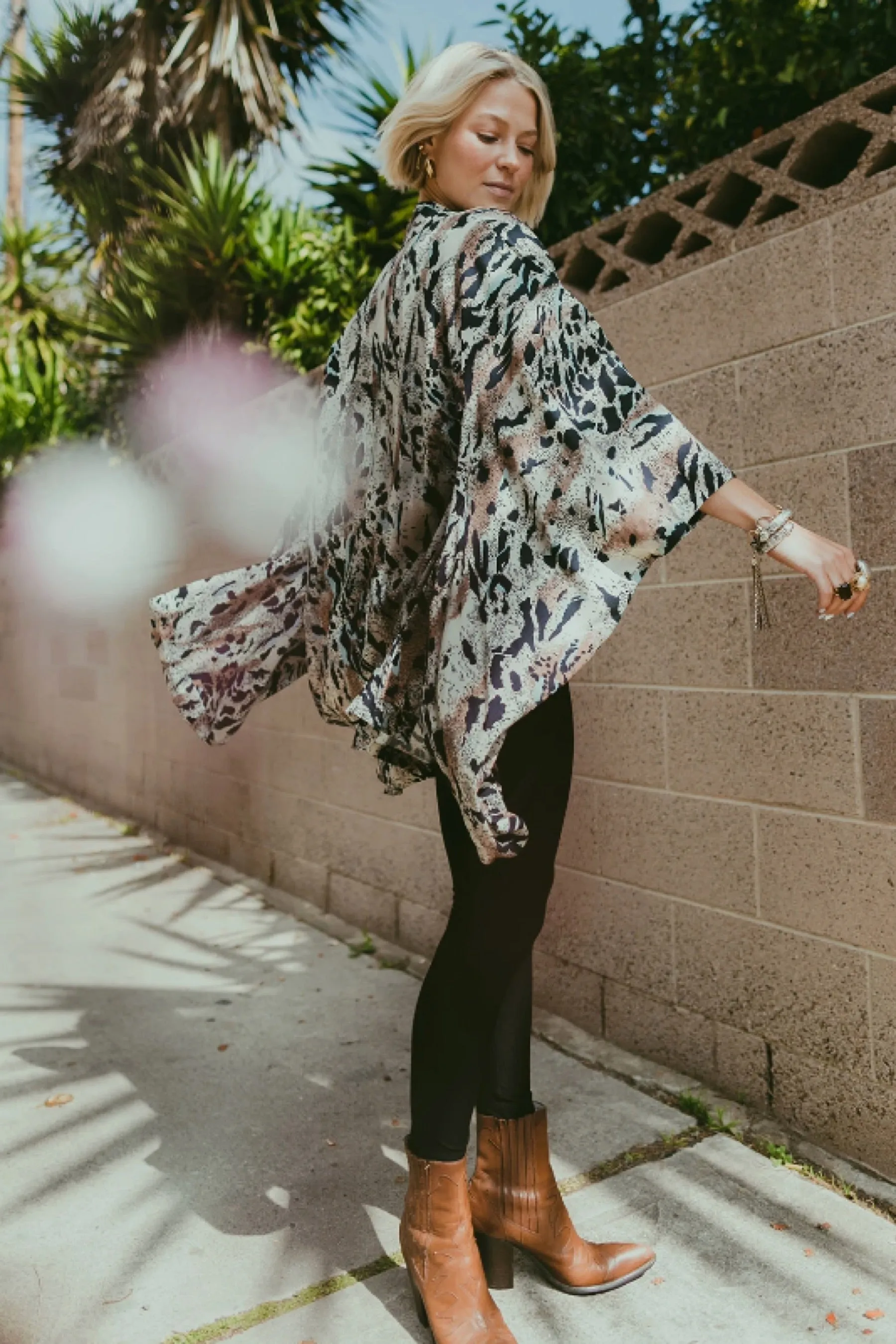 Savannah Sand Lady Kimono