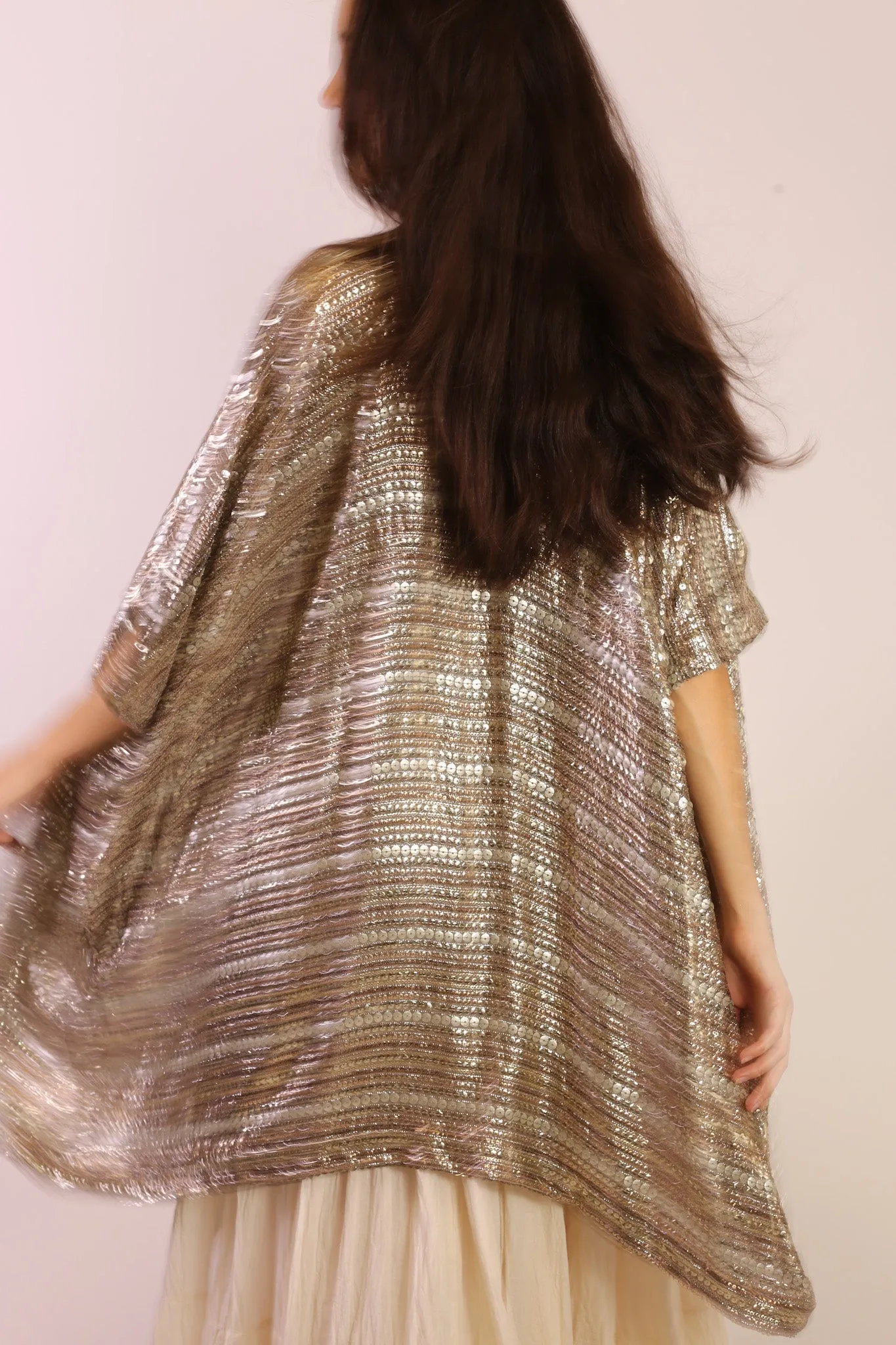 SEQUIN EMBROIDERED SHORT KIMONO MIDI