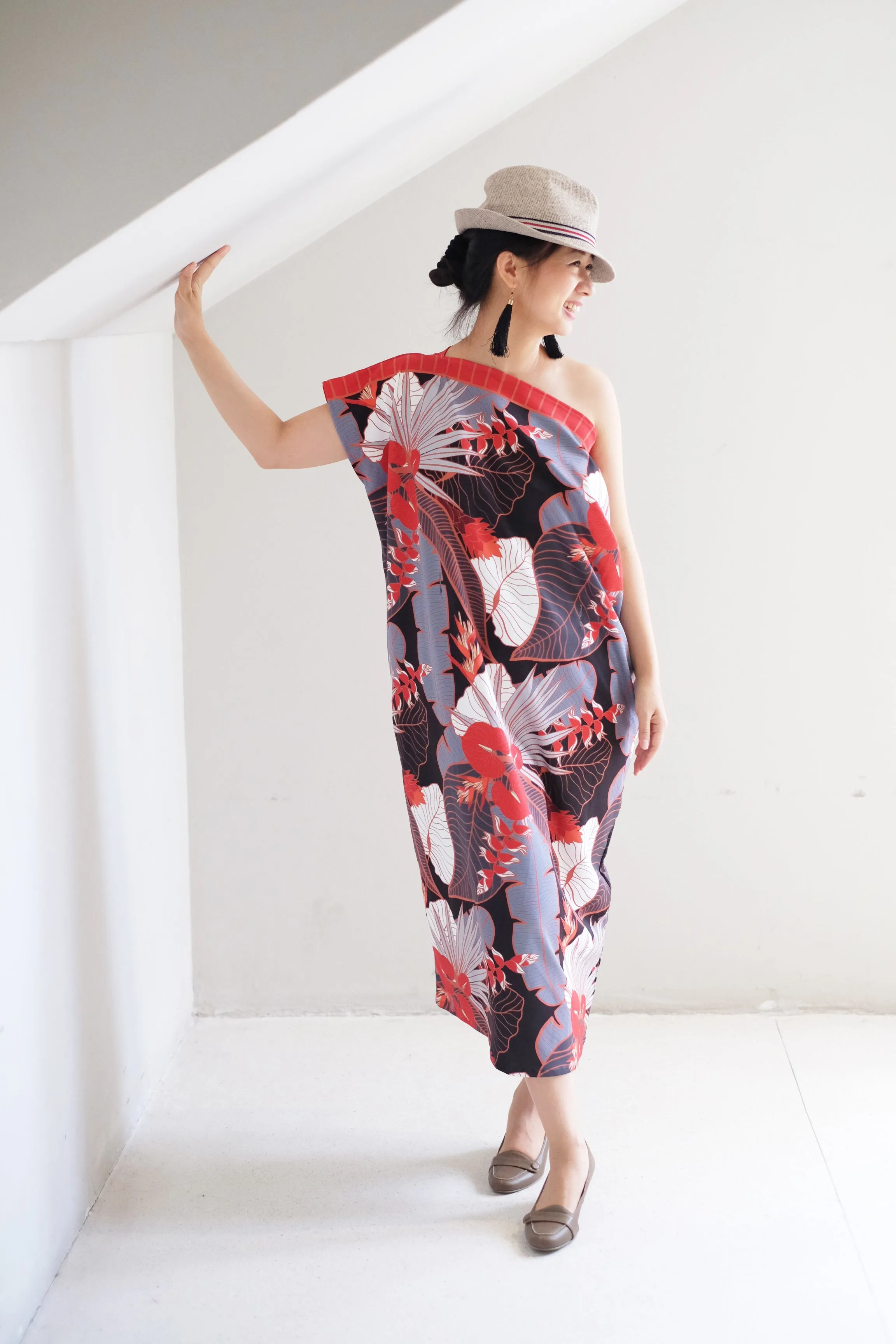 [SINGAPORE STORY] Tropical Garden Kimono Dress