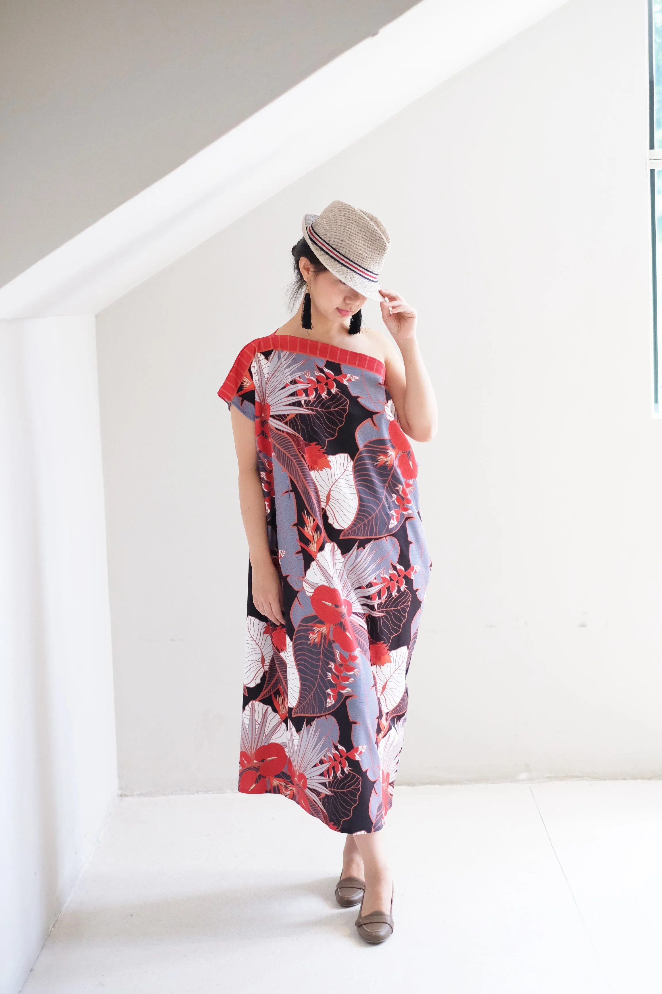 [SINGAPORE STORY] Tropical Garden Kimono Dress