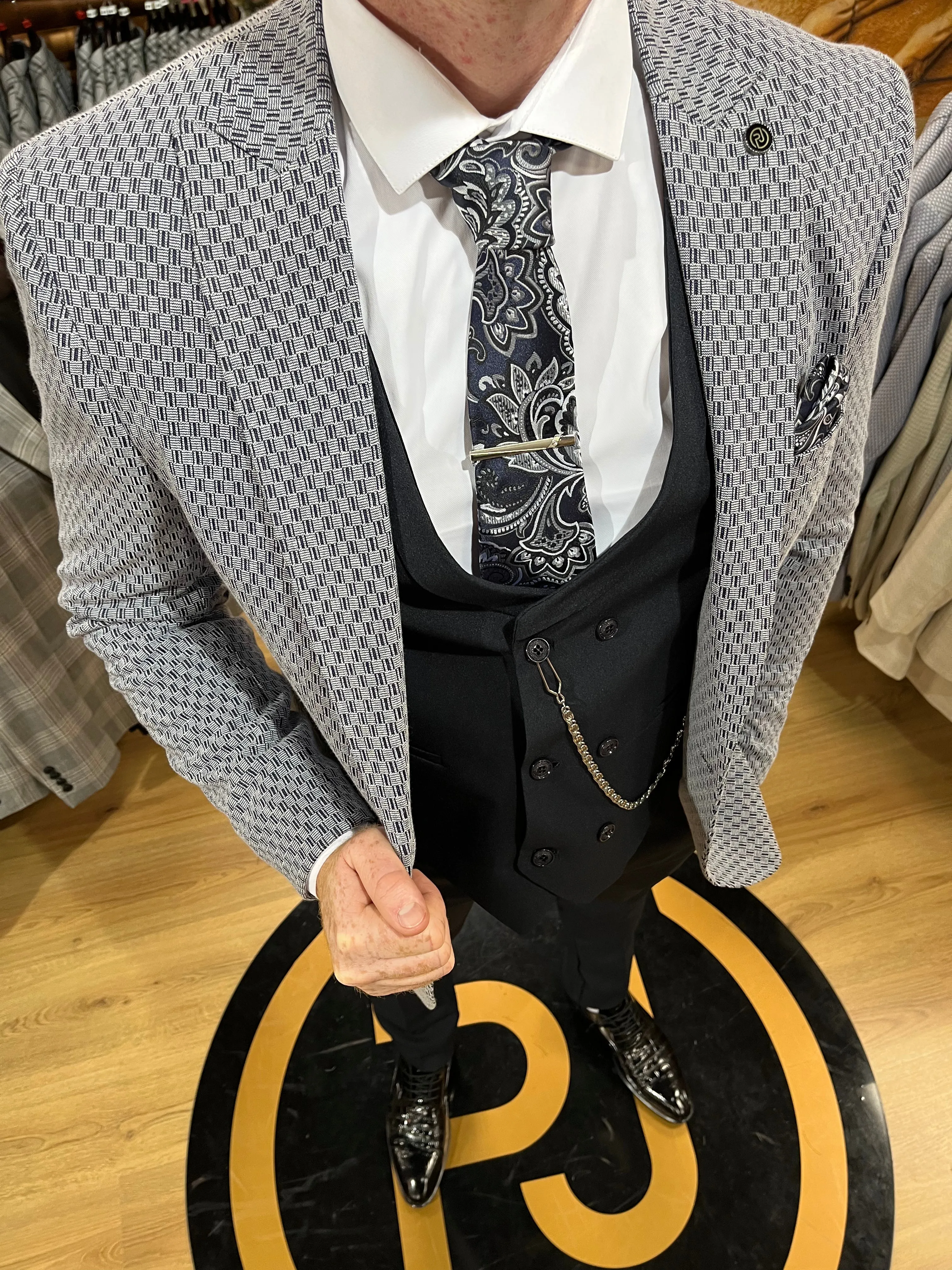 Suarez - Navy 3 Piece Suit