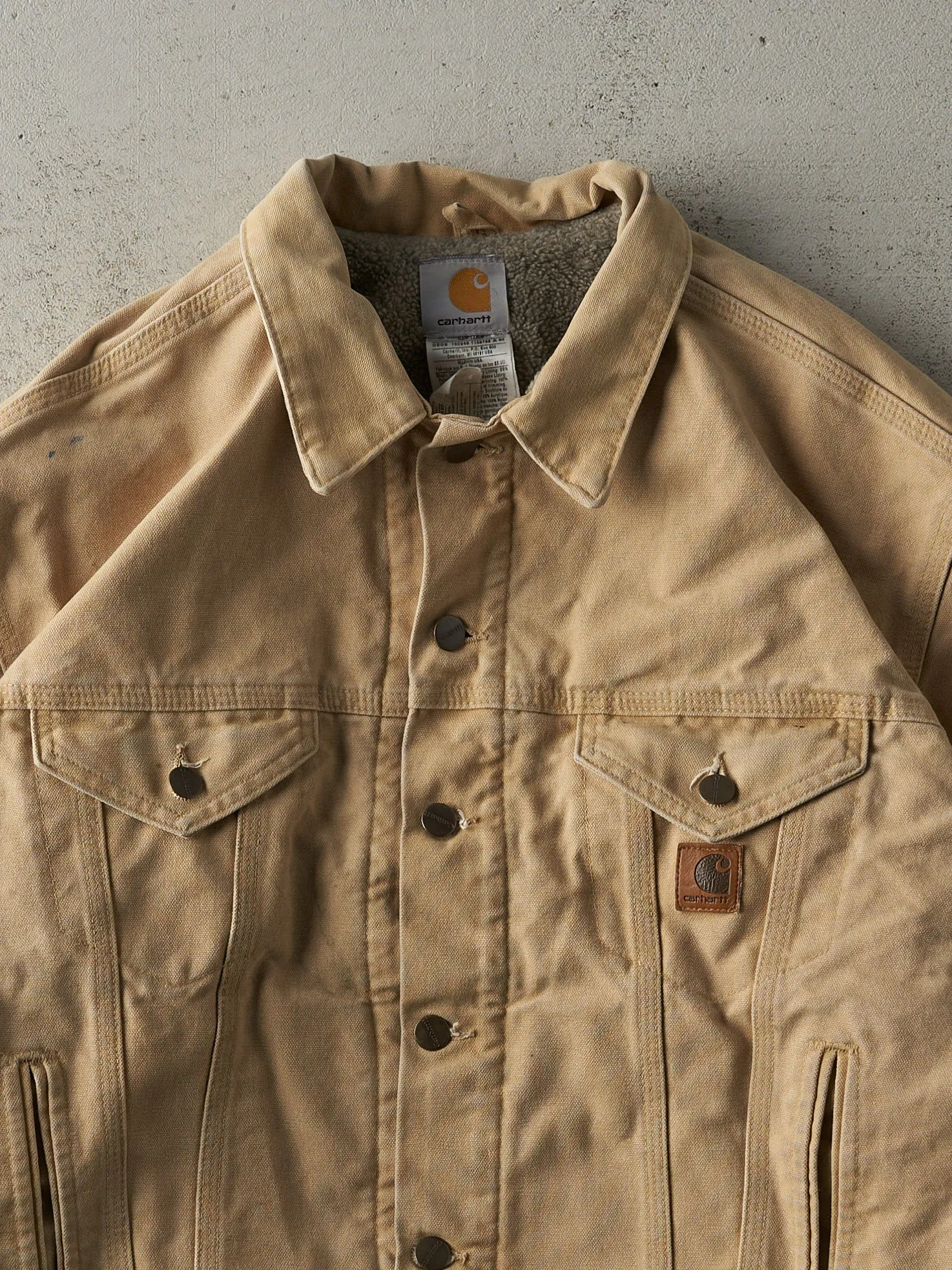 Vintage 90s Beige Embroidered Carhartt Sherpa Lined Trucker Jacket (L)