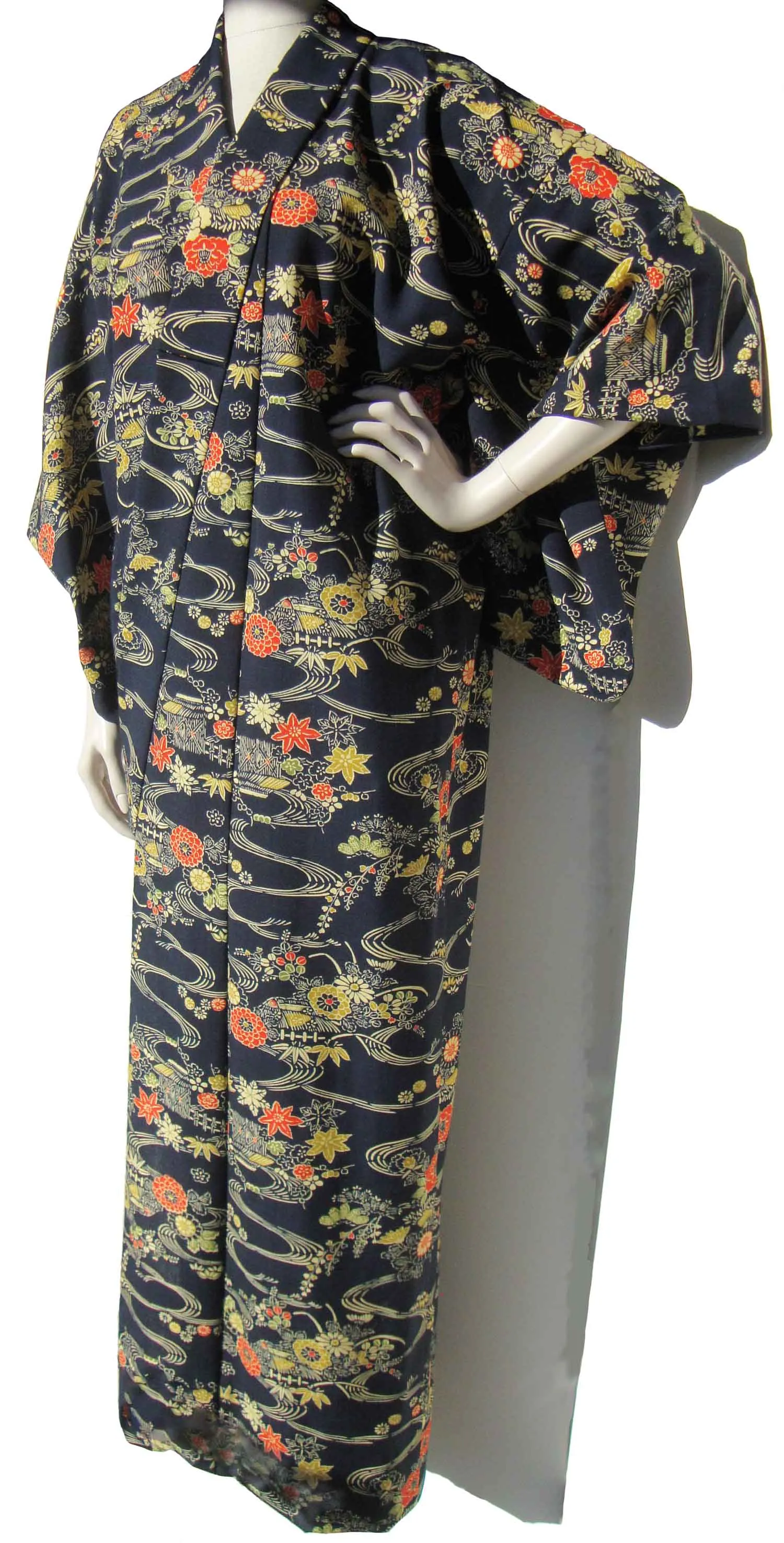 Vintage Silk Kimono Floral Stenciled Novelty Print